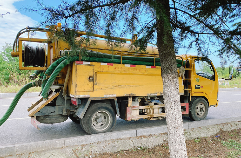 283赛虹桥清洗抽粪车